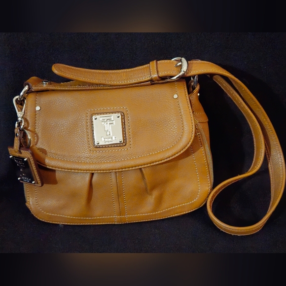 Tignanello Dark Tan Leather Shoulder Bag - Picture 4 of 8